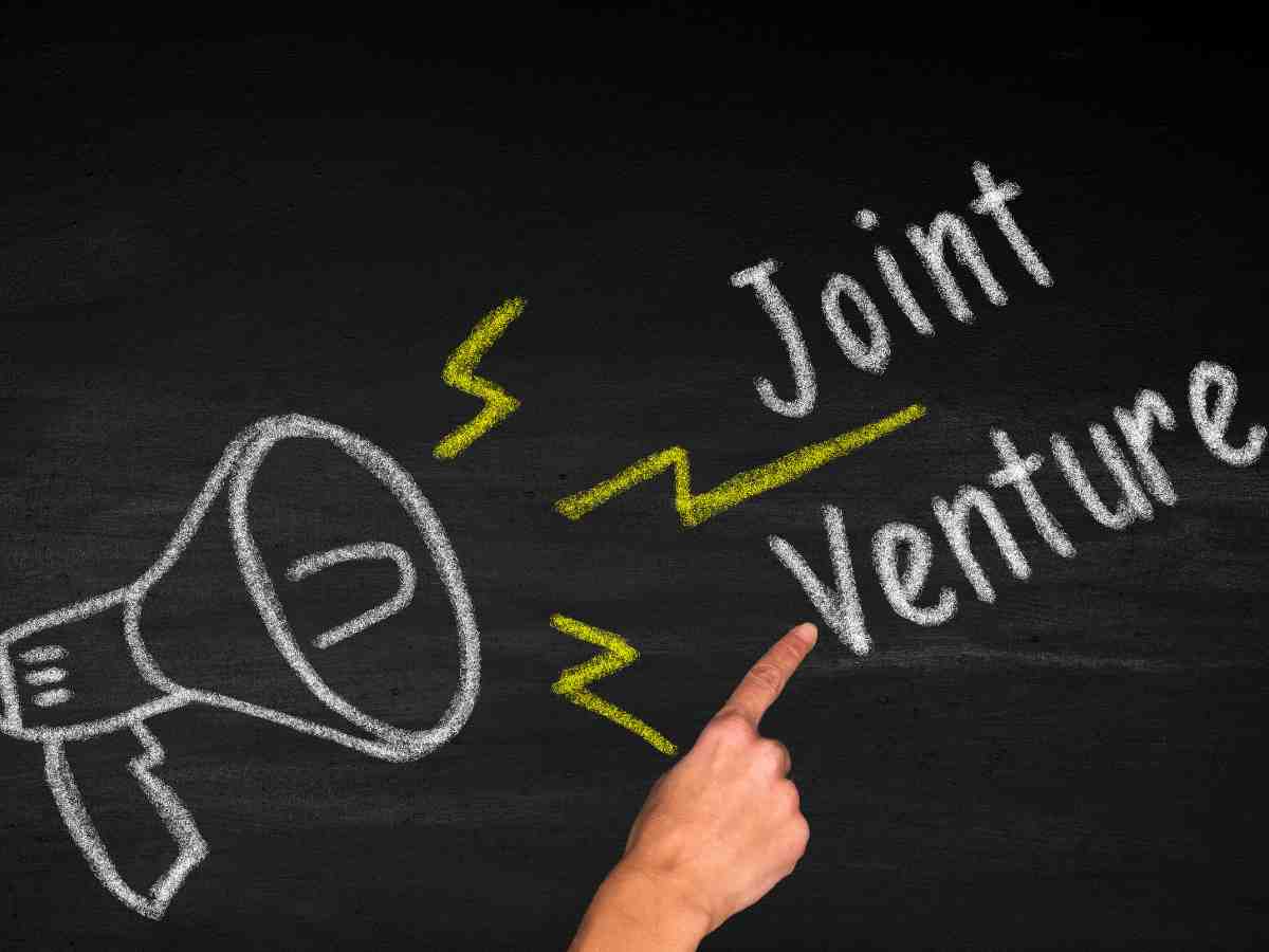 joint venture a good strategy for expanding into UAE